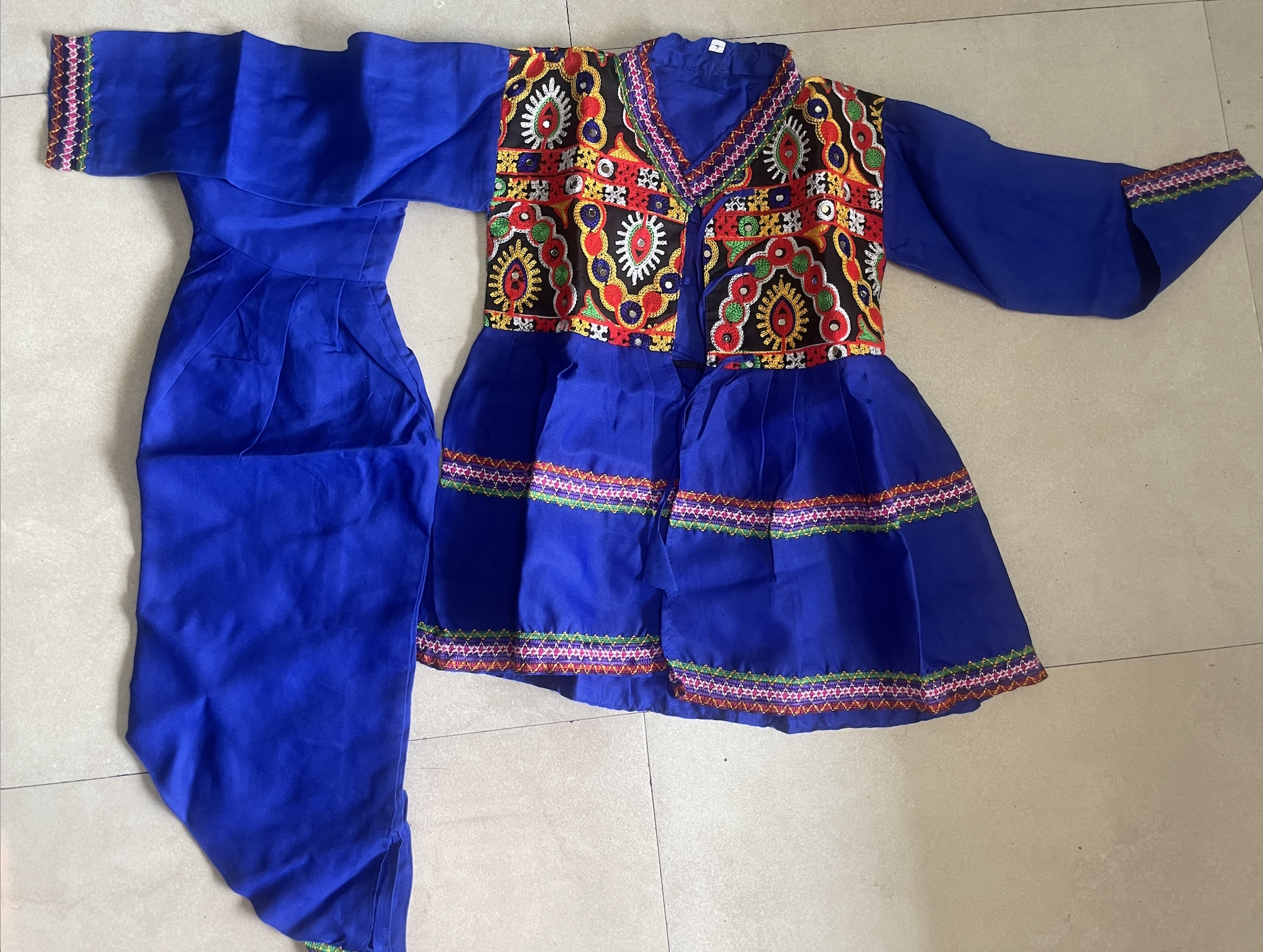 Secondhand Like New Garba Navratri Boys Outfit ( 6-7 years )
